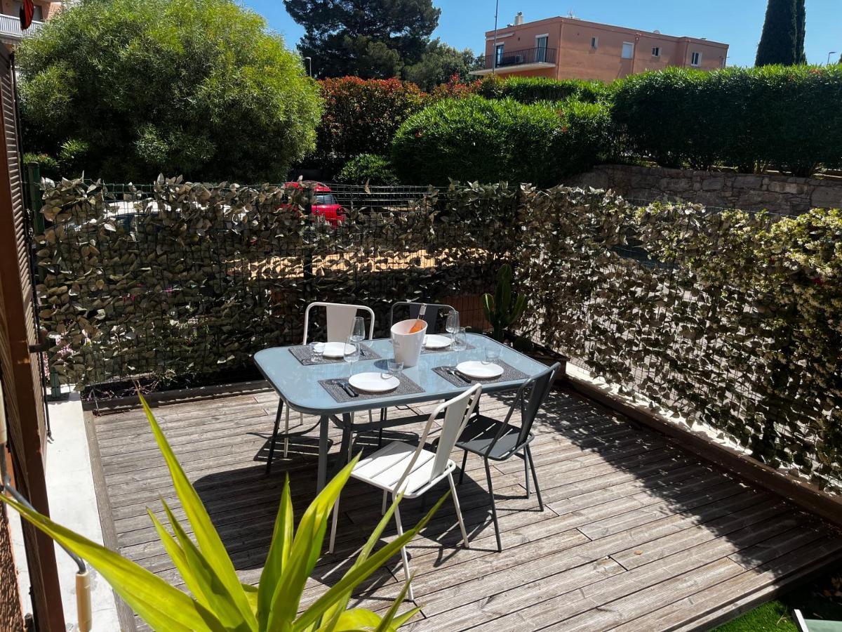 Joli Studio Ensolleille Cavalaire-sur-Mer Exterior photo